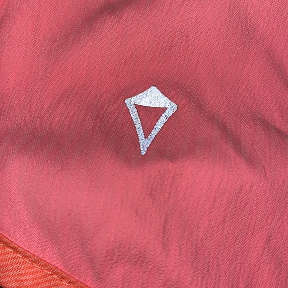 Ivivva (Lululemon Girls) Shorts Size 14 - Picture 3 of 5